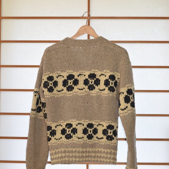 45 R Cardigan - Picture 2 of 2